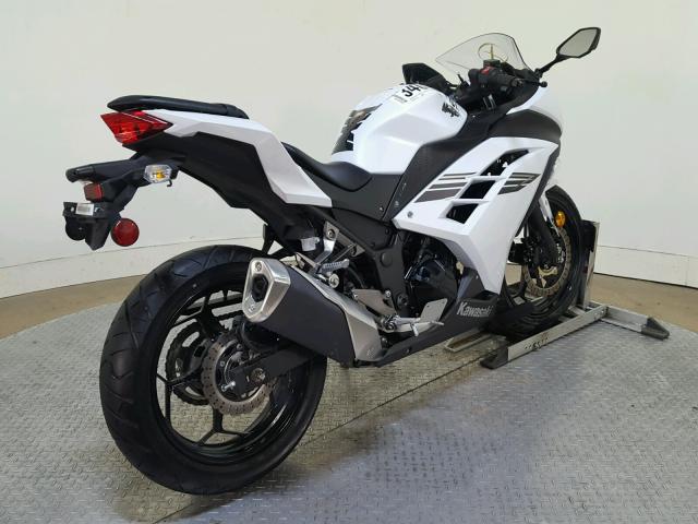 JKAEX8B18HDA38969 - 2017 KAWASAKI EX300 B WHITE photo 8