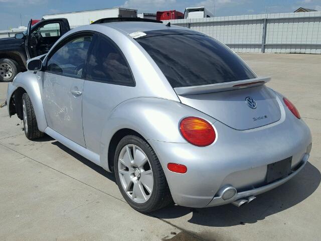 3VWFE21C12M459714 - 2002 VOLKSWAGEN NEW BEETLE 银色 照片 3