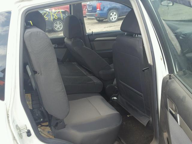 KL1TD66E39B404913 - 2009 CHEVROLET AVEO LS WHITE photo 6