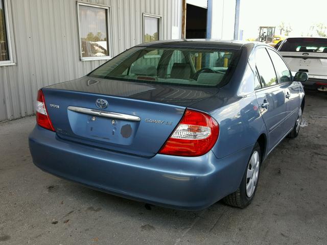4T1BE32K62U548697 - 2002 TOYOTA CAMRY LE ლურჯი ფოტო 4