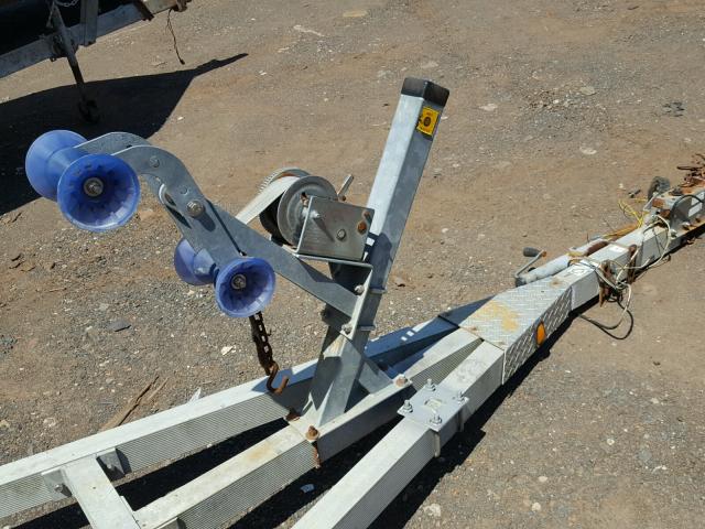 TM22246B08000B99 - 1999 UTILITY TRAILER GRAY photo 5