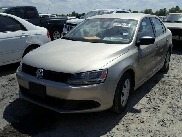 3VW2K7AJ5EM334707 - 2014 VOLKSWAGEN JETTA BASE Շագանակագույն լուսանկար 2