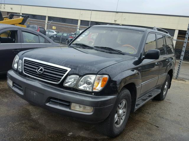 JTJHT00W323519993 - 2002 LEXUS LX 470 BLACK photo 2