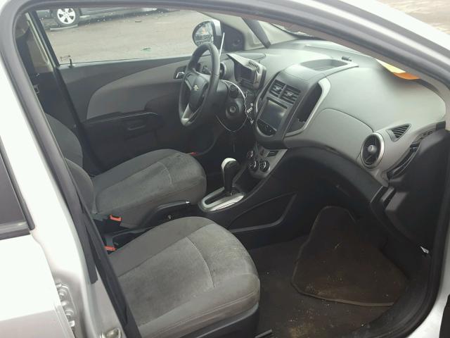 1G1JA5SH5E4172342 - 2014 CHEVROLET SONIC LS 灰色 照片 5
