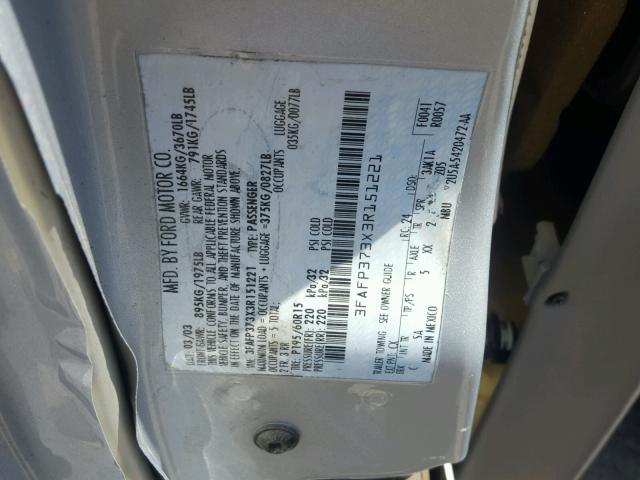 1FAFP34354W186672 - 2004 FORD FOCUS SE C SILVER photo 10