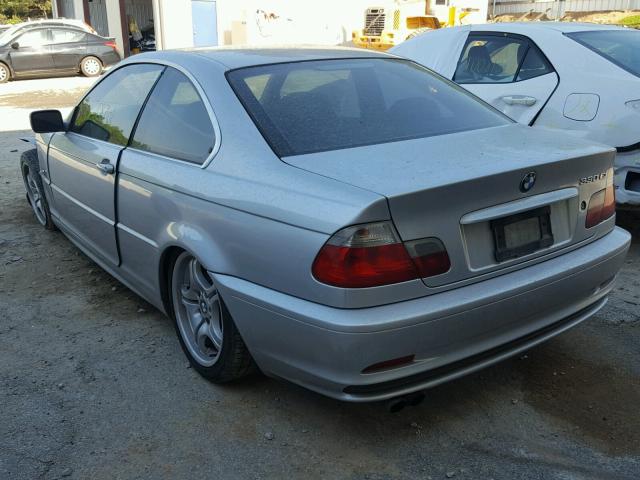 WBABN53442JU26256 - 2002 BMW 330 CI SILVER photo 3