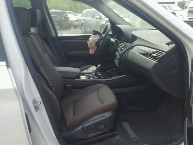 5UXWX9C38H0W79817 - 2017 BMW X3 XDRIVE2 WHITE photo 5