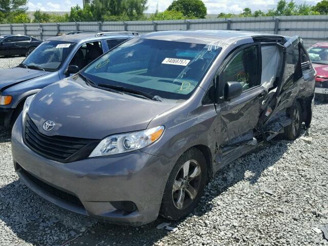 5TDZK3DC8FS657190 - 2015 TOYOTA SIENNA BAS BLACK photo 2