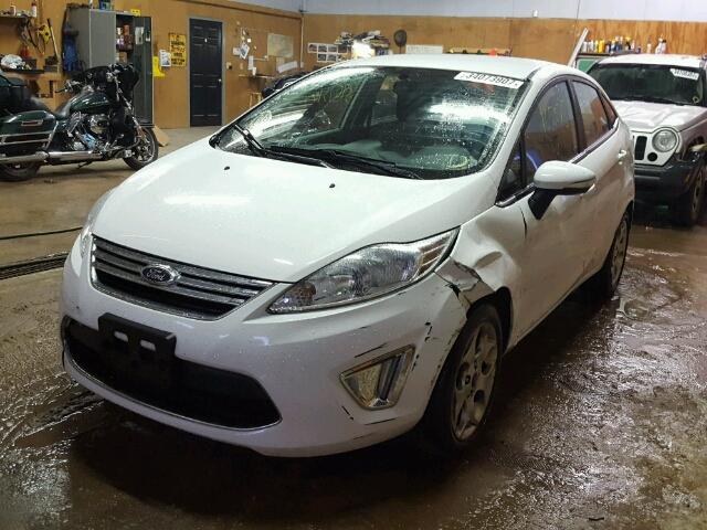 3FADP4CJ7CM171571 - 2012 FORD FIESTA SEL WHITE photo 2