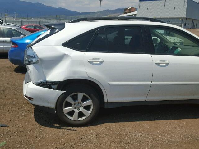 JTJHA31U740034460 - 2004 LEXUS RX WHITE photo 9