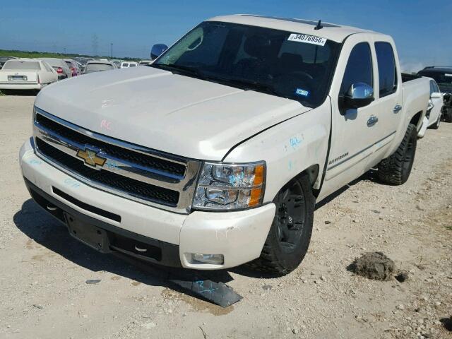 3GCPCTE06BG153481 - 2011 CHEVROLET SILVERADO WHITE photo 2