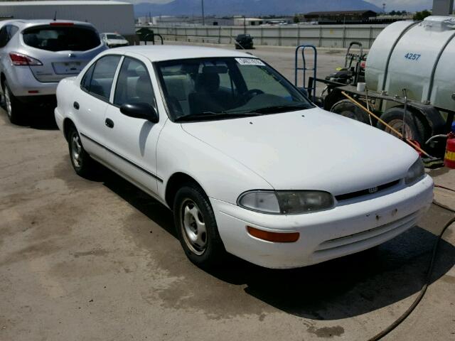 1Y1SK5269TZ005033 - 1996 GEO PRIZM WHITE photo 1