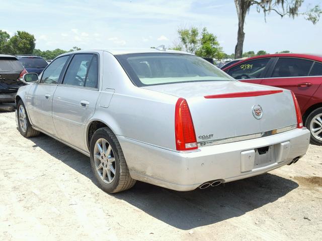 1G6KD5E64BU124522 - 2011 CADILLAC DTS LUXURY SILVER photo 3