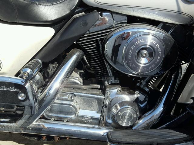 1HD1FCW126Y703273 - 2006 HARLEY-DAVIDSON FLHTCUI Ақ фото 7