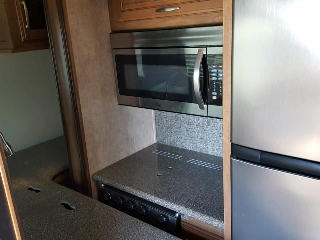 4YDF34425F4701605 - 2015 KEYSTONE MONTANA TAN photo 8