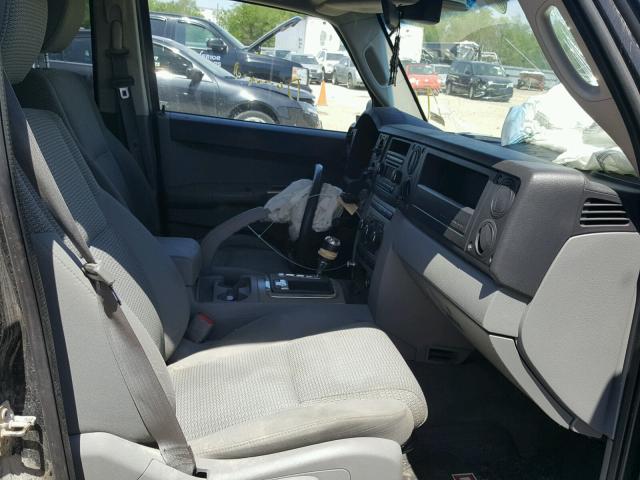 1J8HG48P37C528883 - 2007 JEEP COMMANDER შავი ფოტო 5