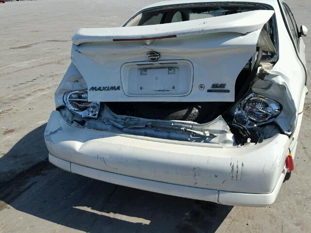 JN1CA31D41T613349 - 2001 NISSAN MAXIMA GXE WHITE photo 9