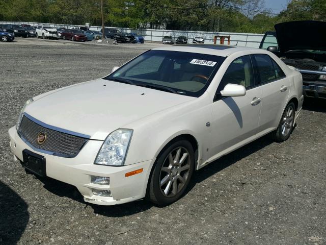 1G6DW677560113914 - 2006 CADILLAC STS WHITE photo 2