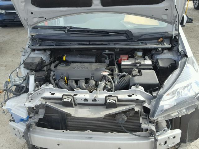 VNKKTUD30GA069519 - 2016 TOYOTA YARIS L SILVER photo 7