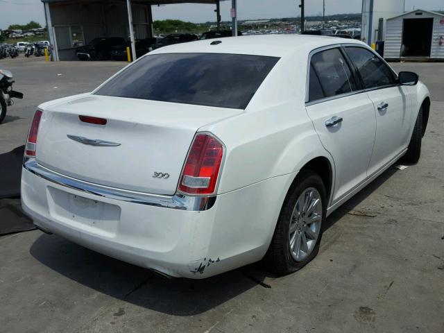 2C3CCACG5CH115863 - 2012 CHRYSLER 300 LIMITE WHITE photo 4