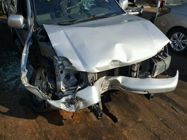 1GCDSCF92B8113388 - 2011 CHEVROLET COLORADO L SILVER photo 9