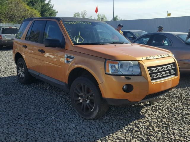 SALFP24N38H011104 - 2008 LAND ROVER LR2 SE GOLD photo 1