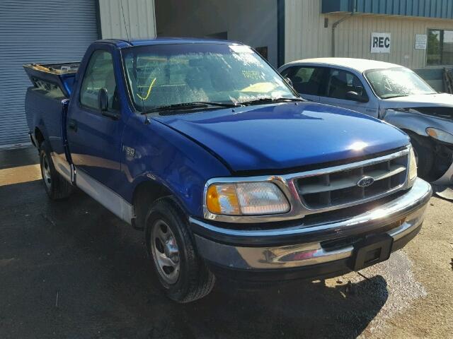 2FTZF1727WCA40239 - 1998 FORD F150 BLUE photo 1