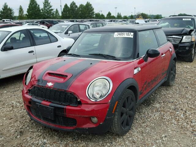 WMWMF73507TT82696 - 2007 MINI COOPER S RED photo 2