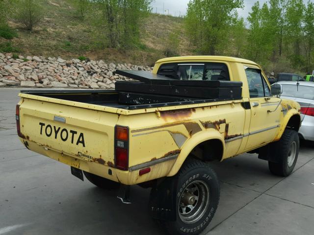 JT4RN38S0C0028627 - 1982 TOYOTA PICKUP RN3 YELLOW photo 4