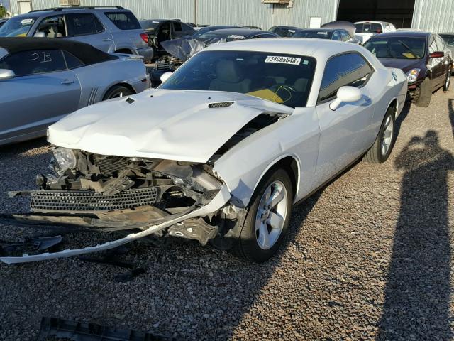 2C3CDYAG3EH313286 - 2014 DODGE CHALLENGER WHITE photo 2