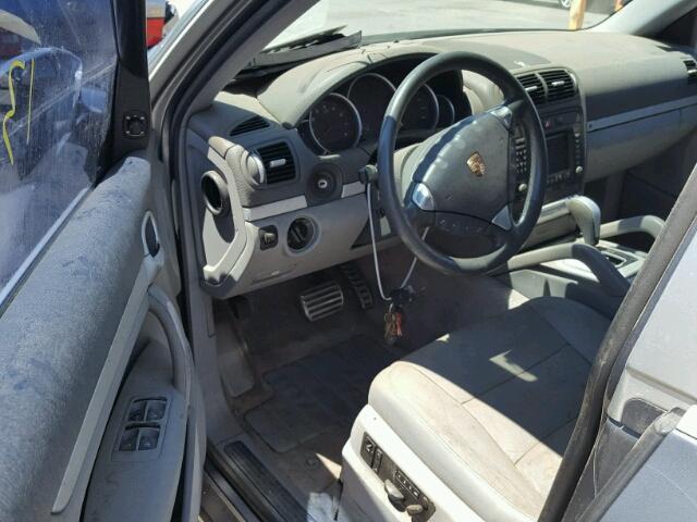 WP1AB29P84LA74716 - 2004 PORSCHE CAYENNE S GRAY photo 9