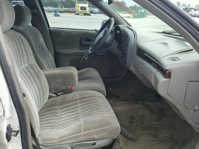 2G1WL52M1W9259702 - 1998 CHEVROLET LUMINA BAS თეთრი ფოტო 5