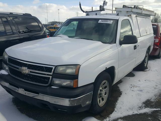 1GCEC14X87Z148946 - 2007 CHEVROLET SILVERADO WHITE photo 2