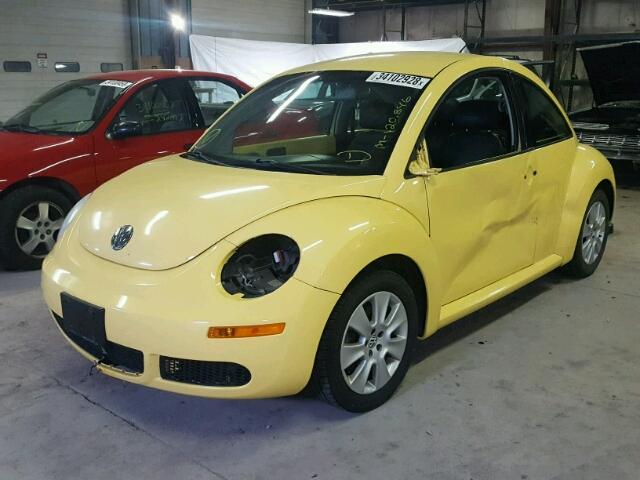 3VWPW31C99M501077 - 2009 VOLKSWAGEN NEW BEETLE 黄色 照片 2