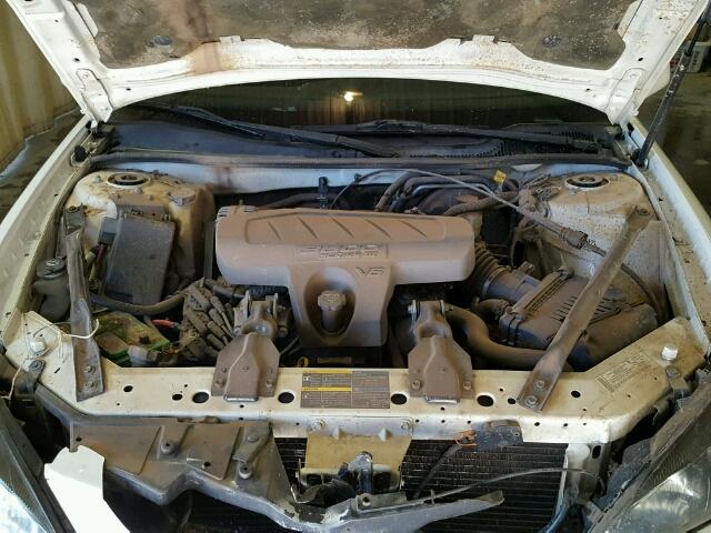 2G2WP552981115620 - 2008 PONTIAC GRAND PRIX WHITE photo 7