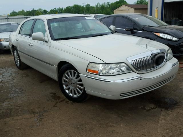 1LNHM83W64Y670788 - 2004 LINCOLN TOWN CAR U CREAM photo 1