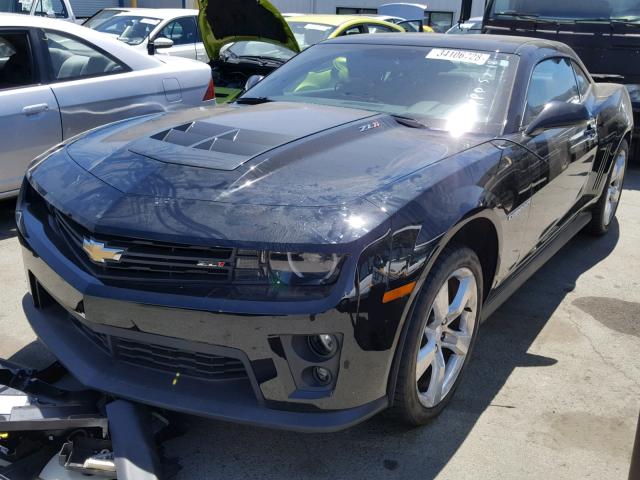 2G1FL1EP7D9801574 - 2013 CHEVROLET CAMARO ZL1 黑色 照片 2