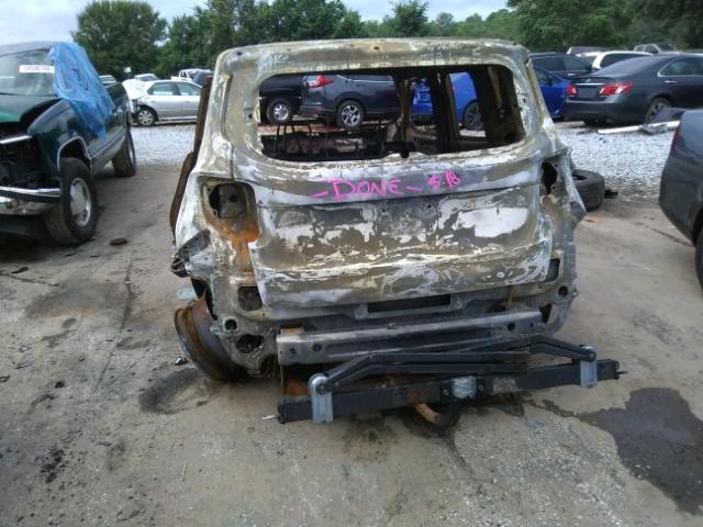 ZACCJBAT9GPD19206 - 2016 JEEP RENEGADE S წითელი ფოტო 10