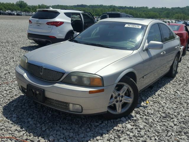 1LNHM87A12Y709685 - 2002 LINCOLN LS Gümüş foto 2