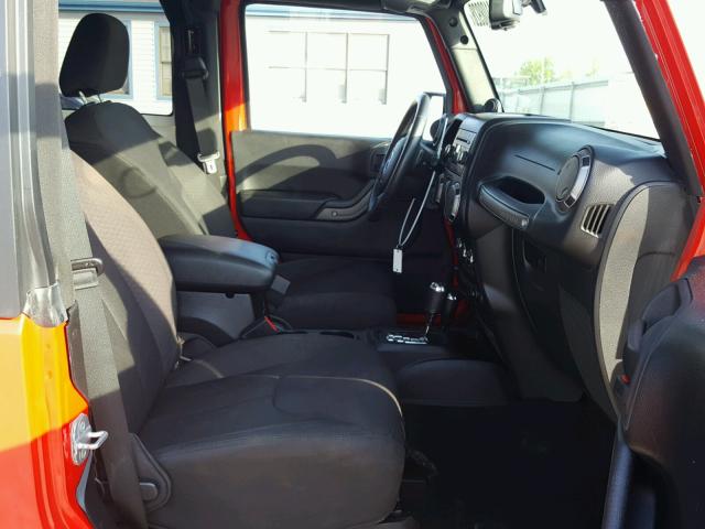 1C4AJWAG1EL321423 - 2014 JEEP WRANGLER S RED photo 5