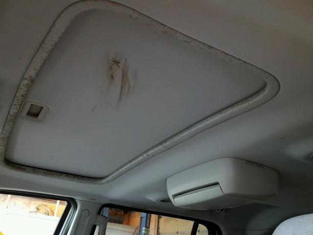 5LMFU28596LJ20504 - 2006 LINCOLN NAVIGATOR SILVER photo 9