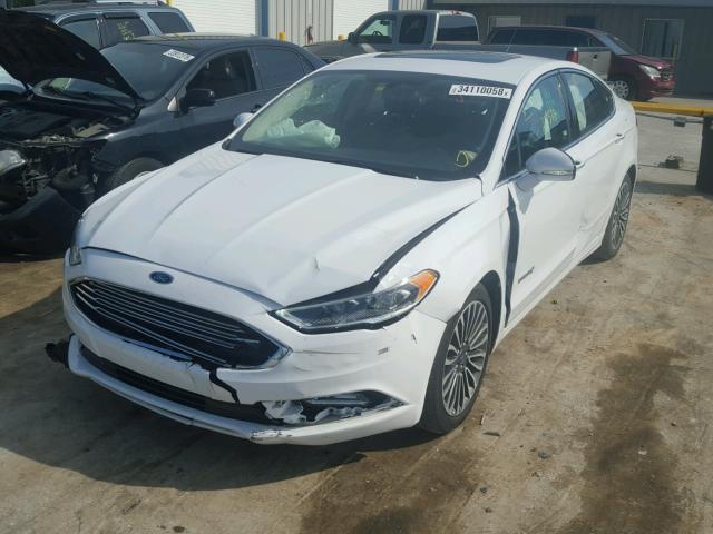 3FA6P0RU6HR357700 - 2017 FORD FUSION TIT WHITE photo 2