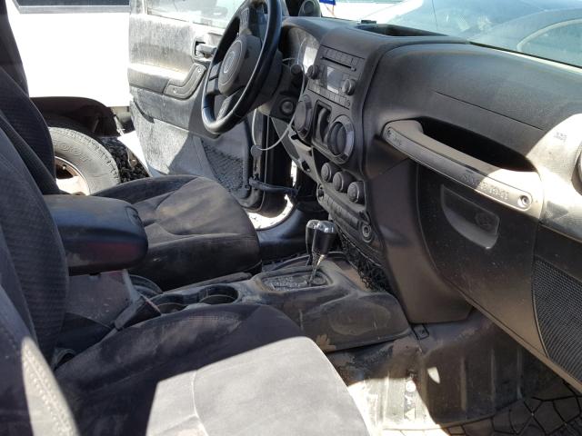 1C4AJWAGXEL127330 - 2014 JEEP WRANGLER S BLACK photo 5