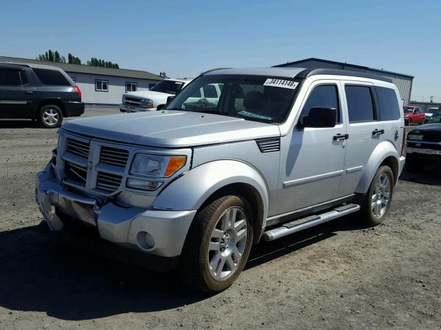 1D4PU5GK4AW116505 - 2010 DODGE NITRO SXT SILVER photo 2