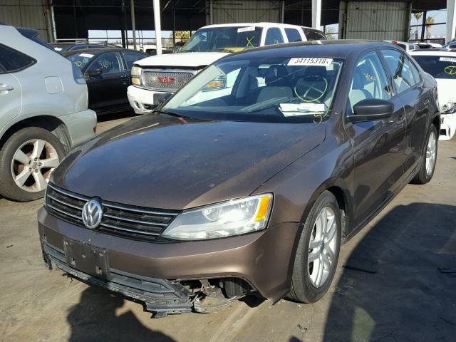 3VW2K7AJ8FM230228 - 2015 VOLKSWAGEN JETTA BASE 棕色 照片 2
