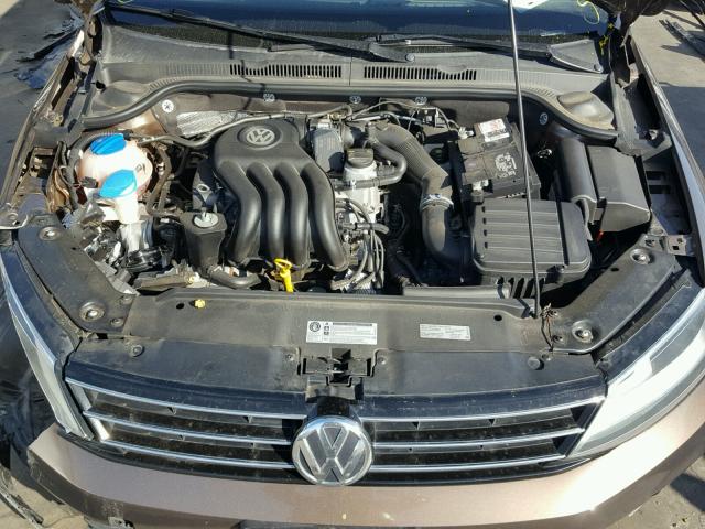 3VW2K7AJ8FM230228 - 2015 VOLKSWAGEN JETTA BASE 棕色 照片 7