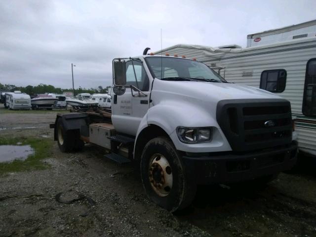 3FRXF75C08V655497 - 2008 FORD F750 SUPER WHITE photo 1