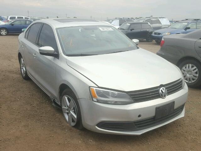 3VWLL7AJ2BM112641 - 2011 VOLKSWAGEN JETTA TDI CREAM photo 1