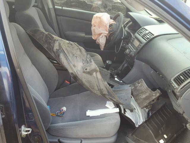 1HGCM56435A042450 - 2005 HONDA ACCORD LX BLUE photo 5