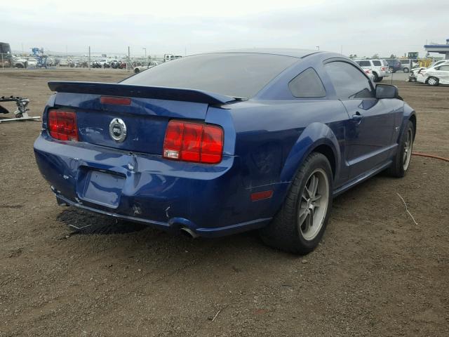 1ZVFT82H865126831 - 2006 FORD MUSTANG GT BLUE photo 4